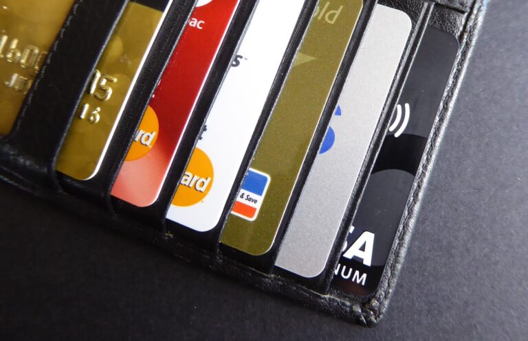 cartão de crédito, débito, economia, financeiro, dinheiro